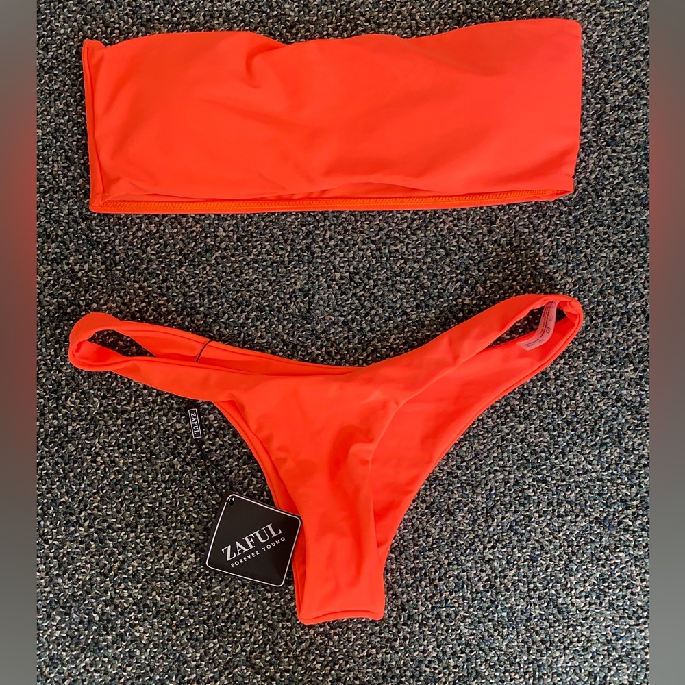 ZAFUL Neon Orange Bandeau bikini; NEVER worn, size women’s US 6